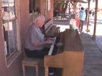 image079.jpg (167936 Byte)